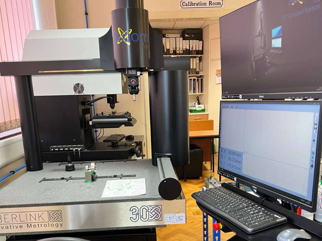 New CMM machine and Profile Projector